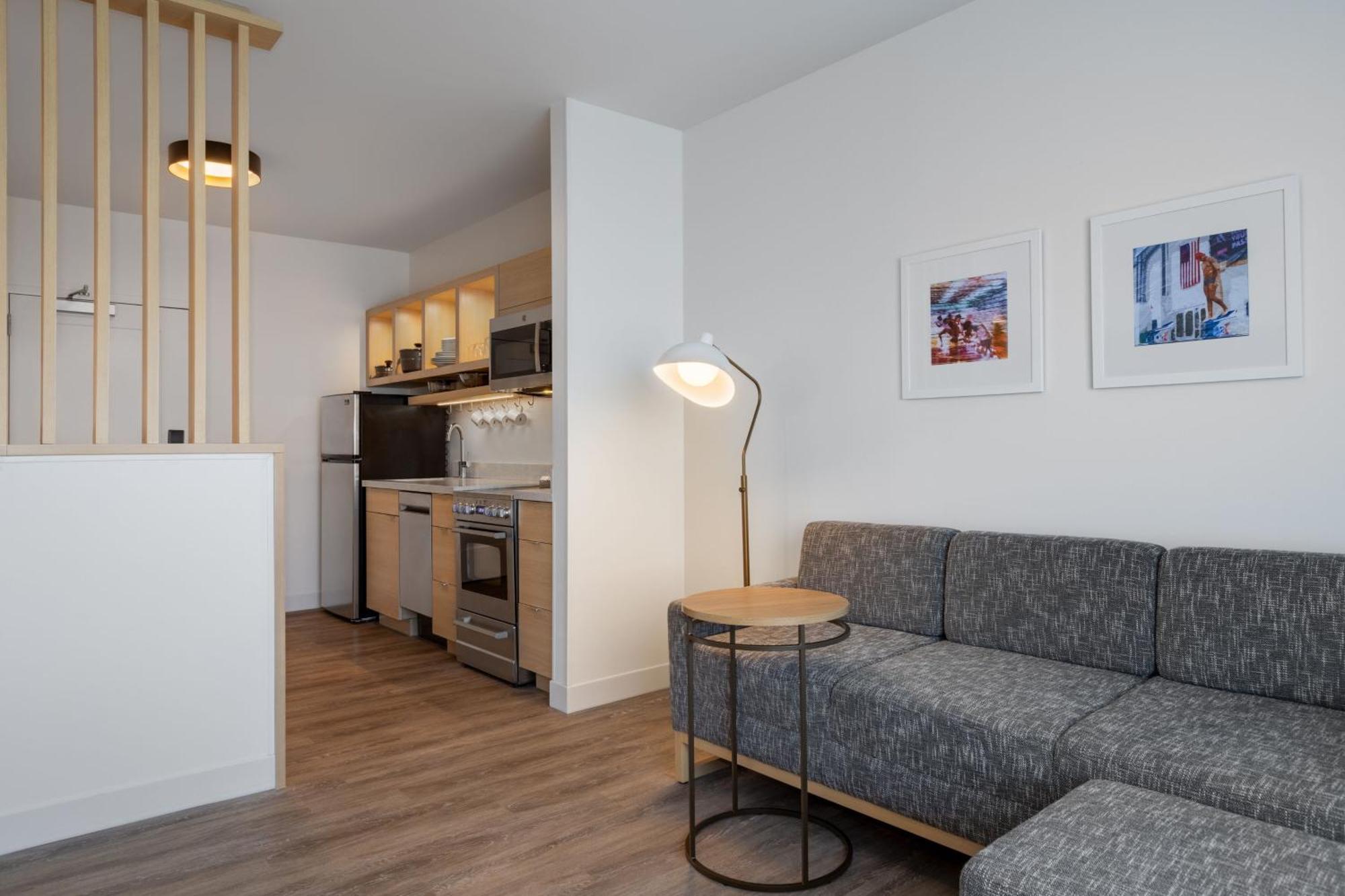 Towneplace Suites By Marriott Geneva At Spire Academy מראה חיצוני תמונה