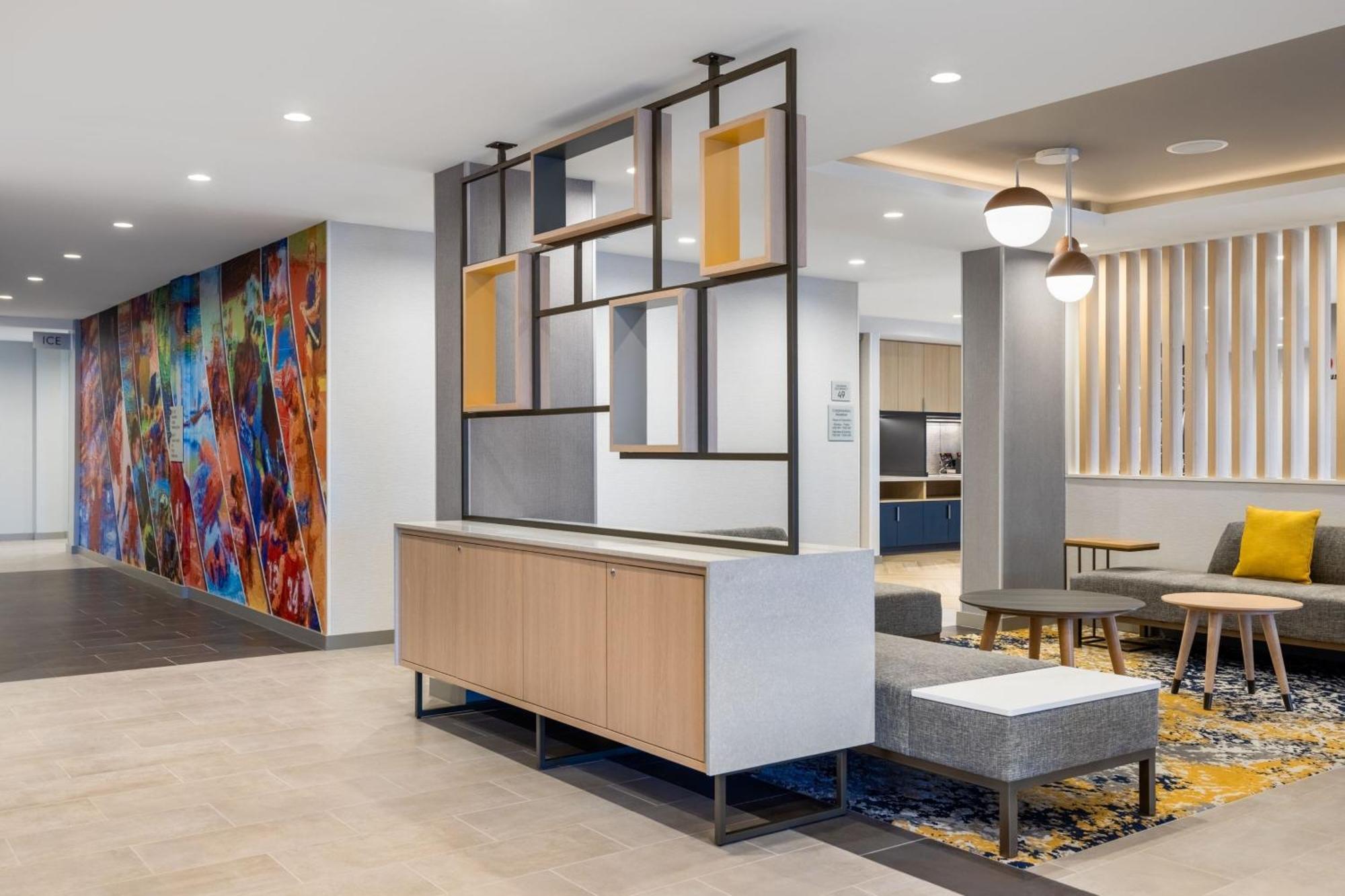 Towneplace Suites By Marriott Geneva At Spire Academy מראה חיצוני תמונה